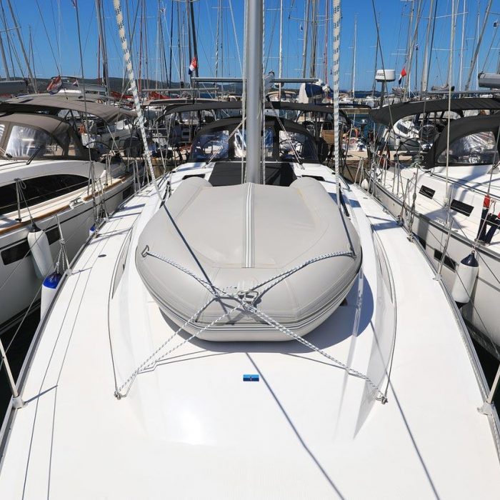 Cara | Bavaria Cruiser 46 photo 3
