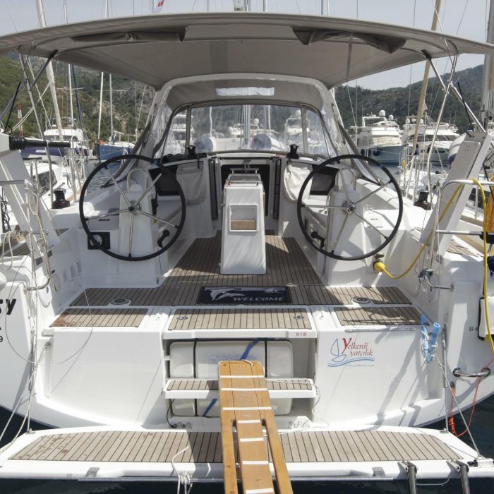 Missy | Oceanis 38.1 photo 3