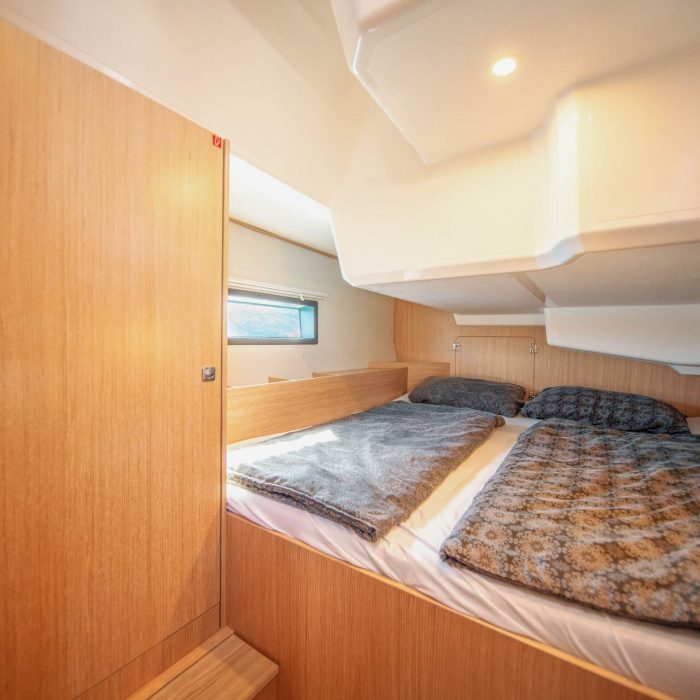 Fiona | Bavaria C42 photo 27