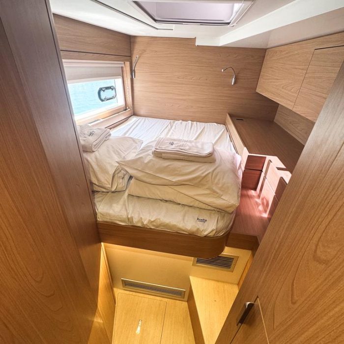 Grand Azure | Bali 4.6 - 5 + 1 cab. photo 17