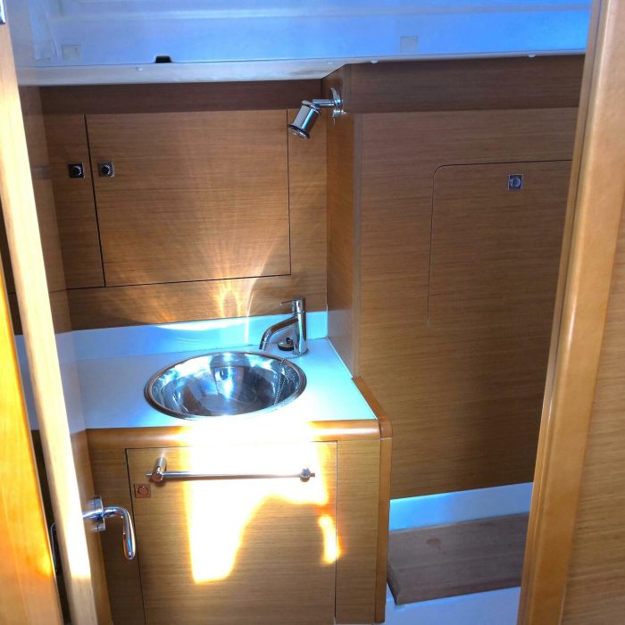 Johanna | Sun Odyssey 439 photo 10