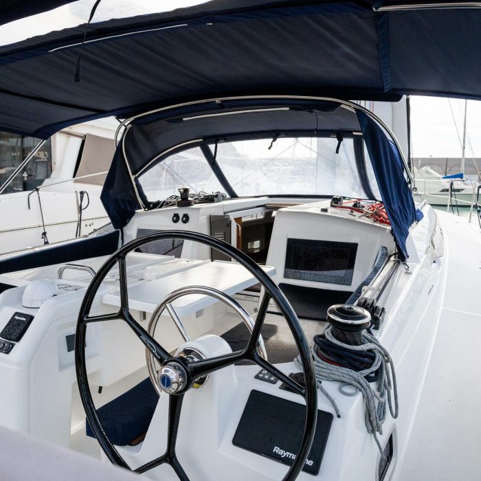 Pheia - Comfort line | Sun Odyssey 410 photo 7