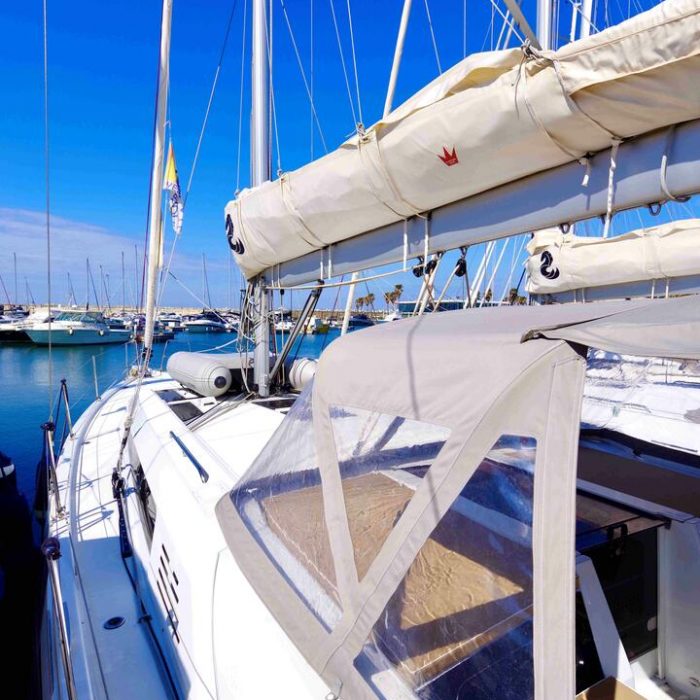 Nora - Water maker, Solar Panel | Oceanis 46.1 photo 8
