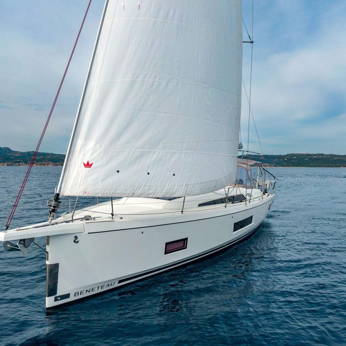 Circe - Water maker, Solar Panel | Oceanis 46.1 photo 5