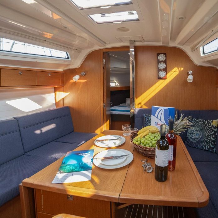 Marlo | Bavaria Cruiser 37 photo 12