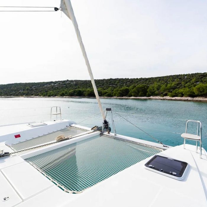 Maximus | Lagoon 42 photo 5