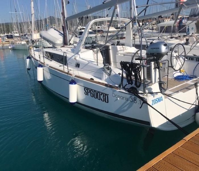Zosma | Oceanis 38.1 photo 3