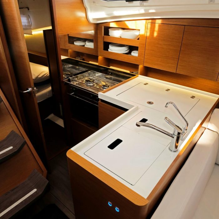 Sea Kiss | Sun Odyssey 380 photo 14