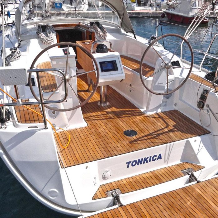 Tonkica | Bavaria Cruiser 34 photo 4