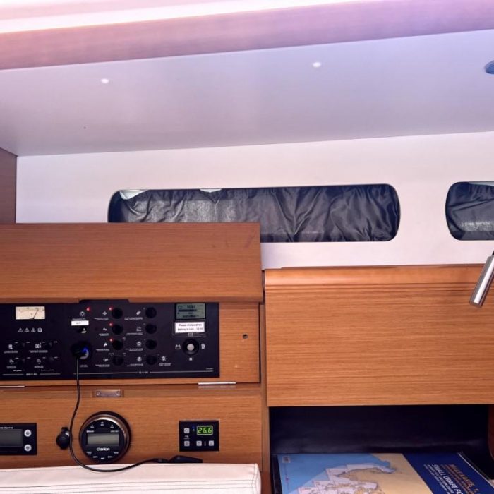 LADY LINDA | Sun Odyssey 439 photo 5