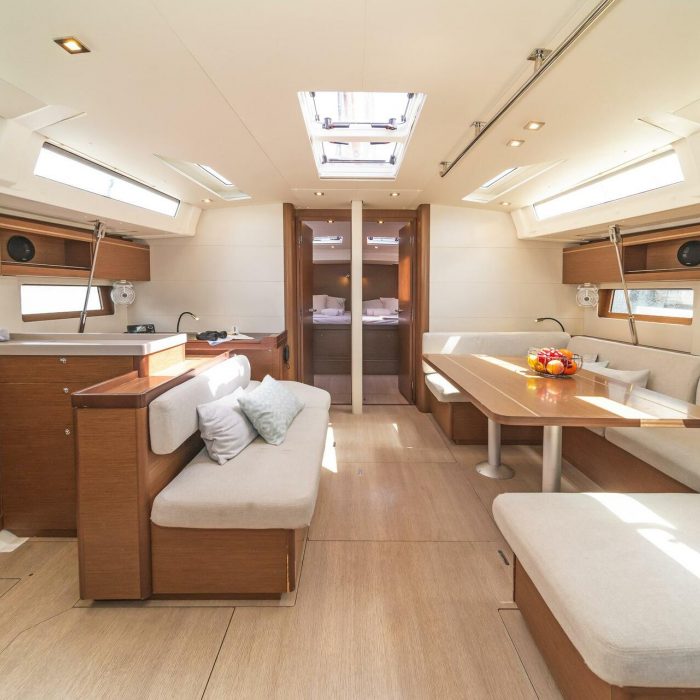 First Heartbeat | Oceanis 51.1 photo 12