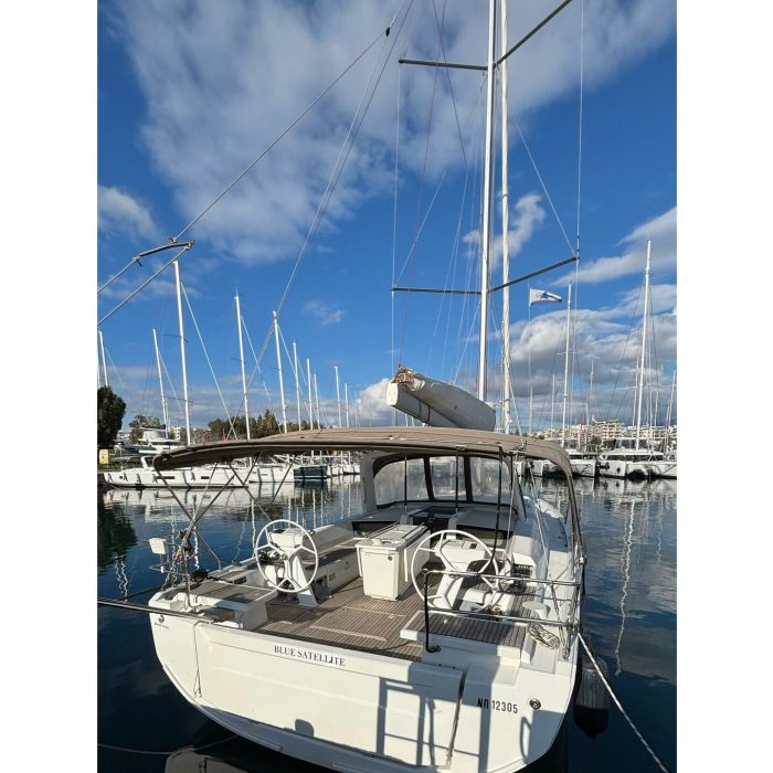 Blue Satellite | Oceanis 46.1 photo 6