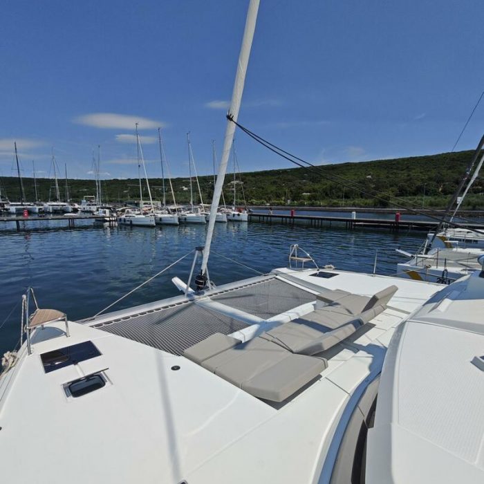 Caramita | Fountaine Pajot Elba 45 photo 7