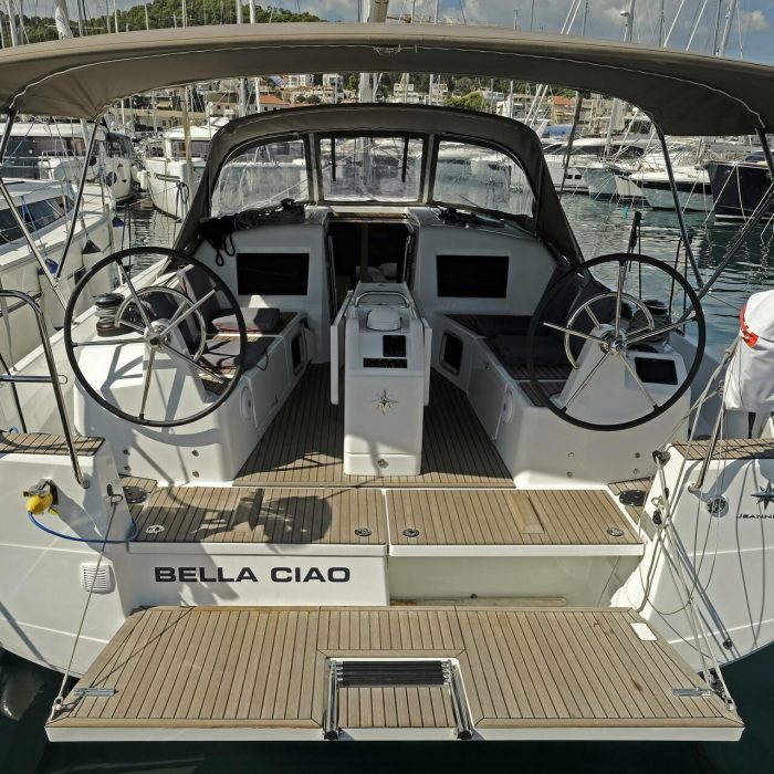 Bella Ciao | Sun Odyssey 410 photo 3