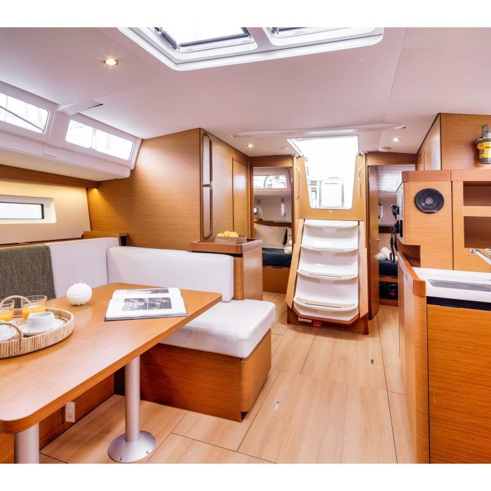 MARE MIA | Sun Odyssey 490 photo 6