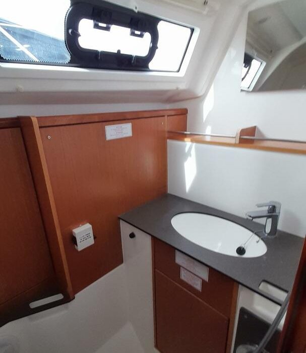 Nenemia | Bavaria 37 Cruiser photo 11
