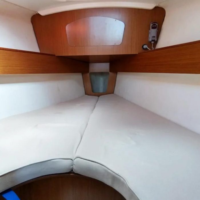 Jami 3 | Sun Odyssey 32i photo 14