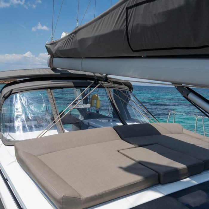 Andromeda | Dufour 470 photo 3