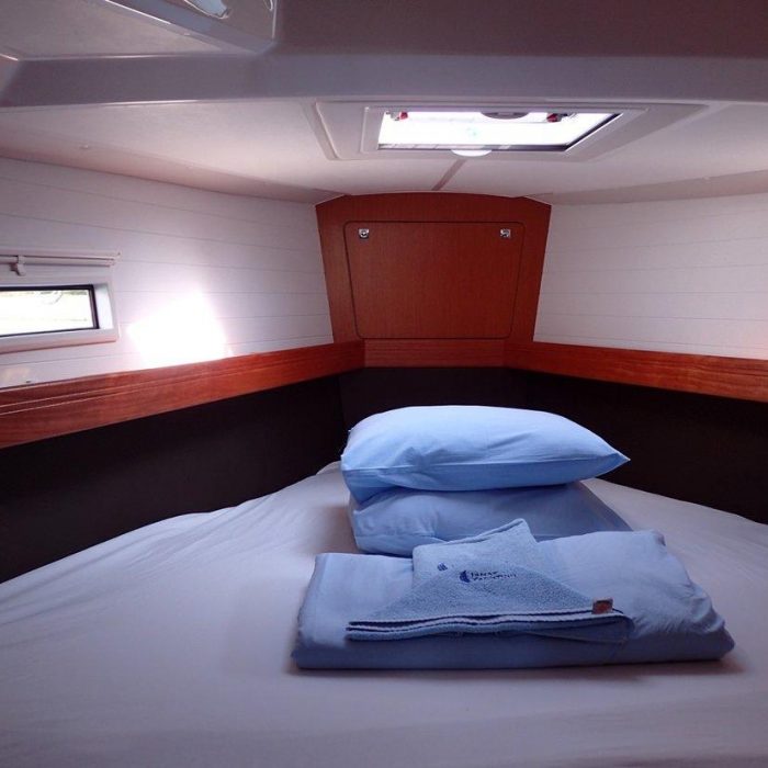 Lal | Bavaria Cruiser 41 photo 12