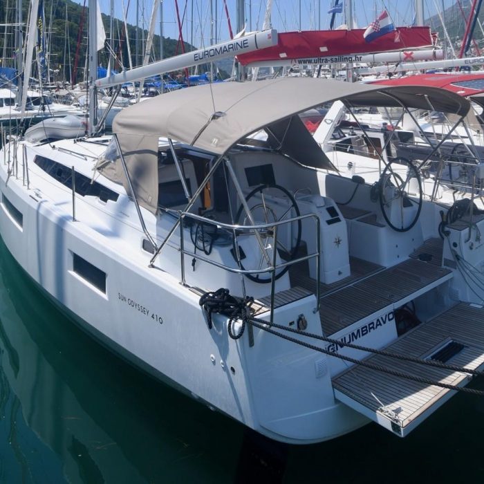 Signum Bravo | Sun Odyssey 410 photo 1