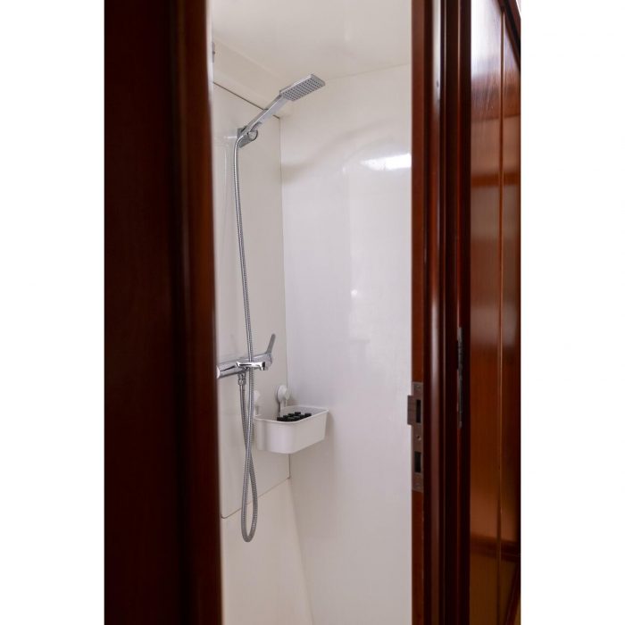 Tongaroa | Leopard 44 photo 15