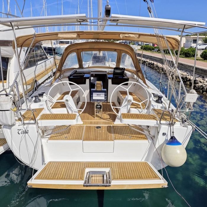 Tina | Hanse 418 photo 2