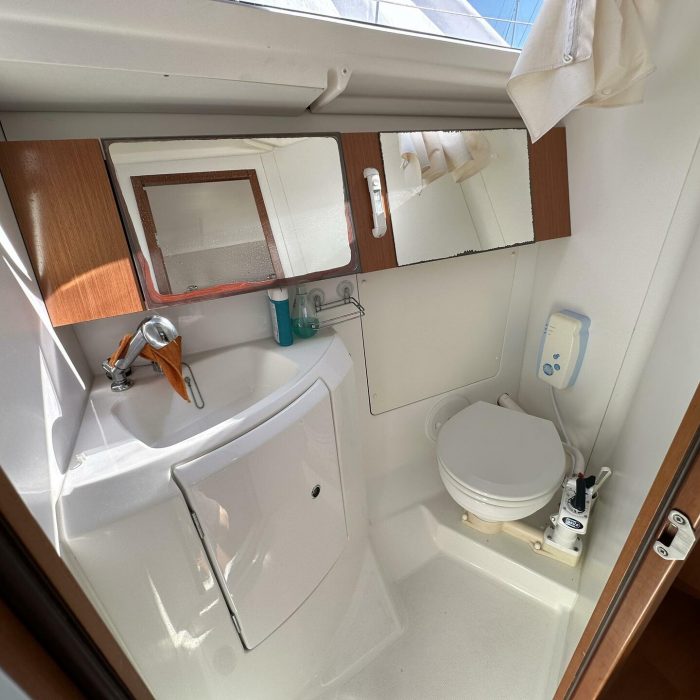 Blu | Oceanis 34 photo 16