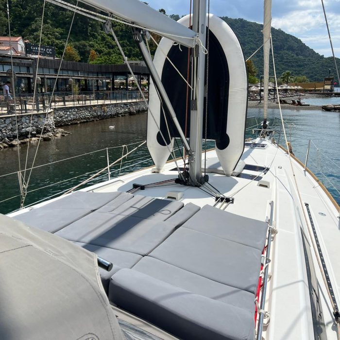 Storm Dancer 1 | Oceanis 45 photo 8
