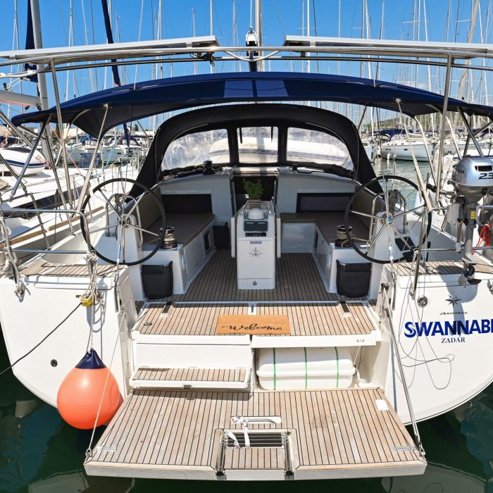 Swannabe | Sun Odyssey 490 photo 5