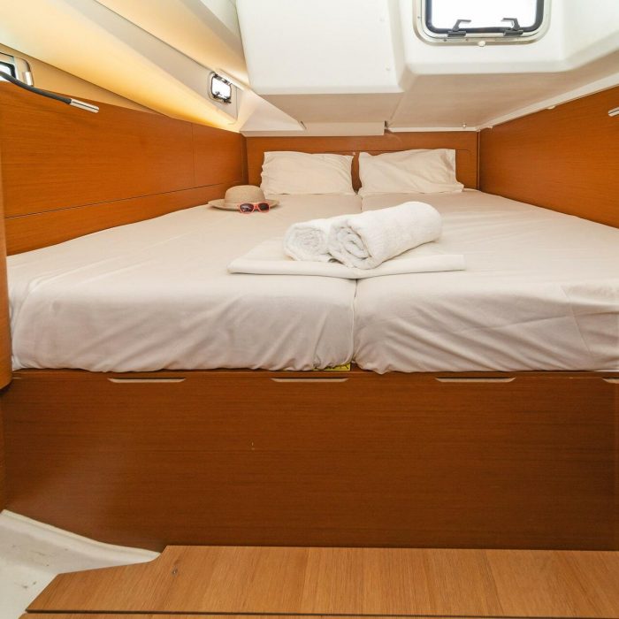Esperos | Sun Odyssey 440 photo 10