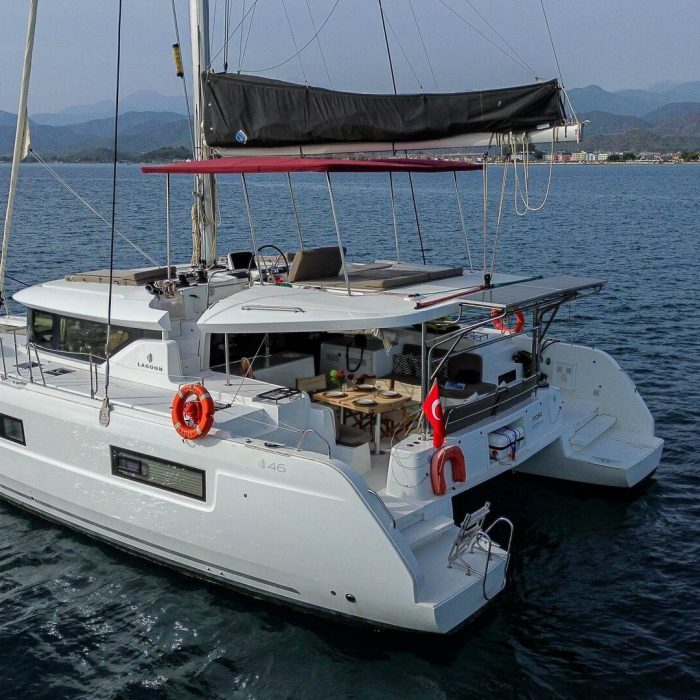Hydra | Lagoon 46 photo 3