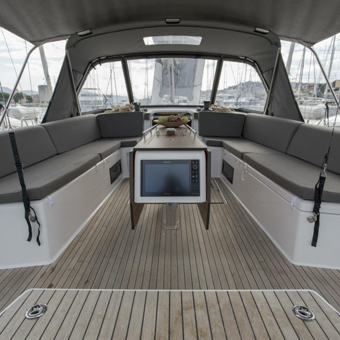 Anna III | Dufour 530 photo 3
