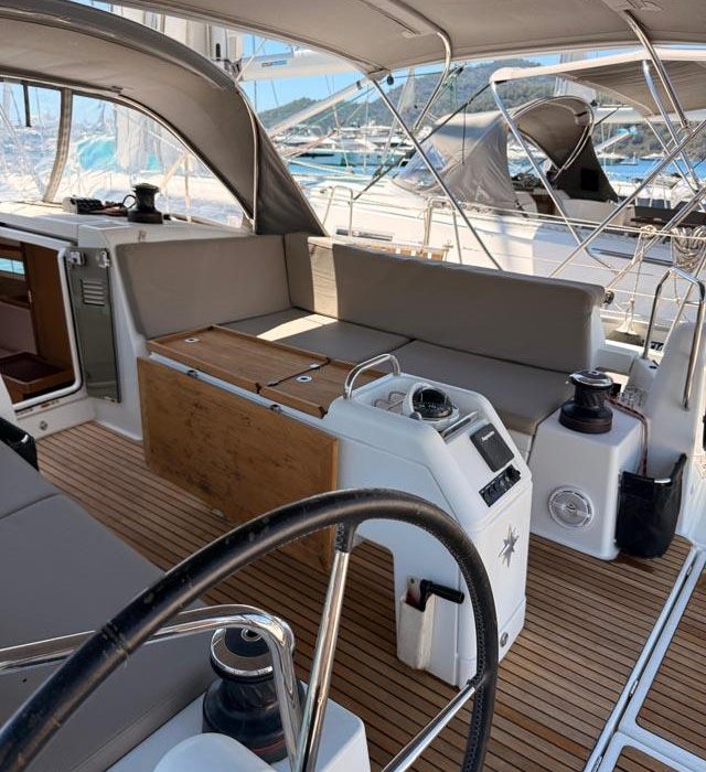 La Vita e Bella | Sun Odyssey 490 photo 6