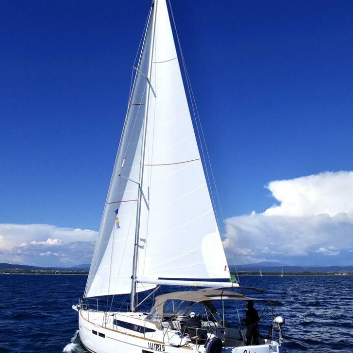 Idra - Solar Panel | Sun Odyssey 469 photo 6