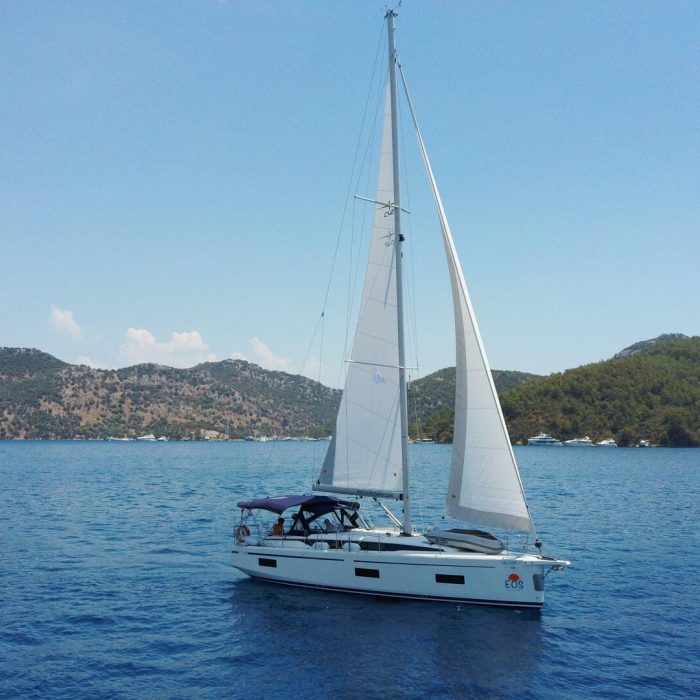 Selene | Bavaria C42 photo 3