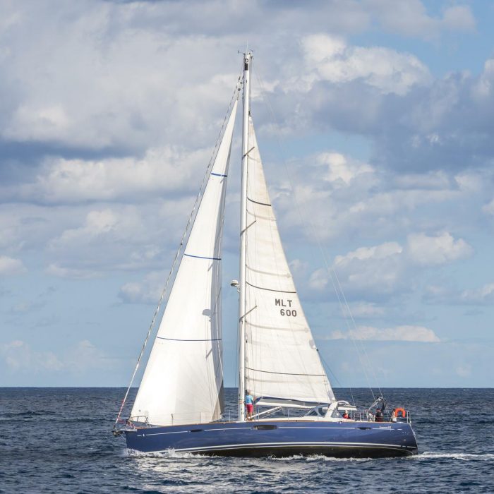 Premium + | Oceanis 60 photo 3