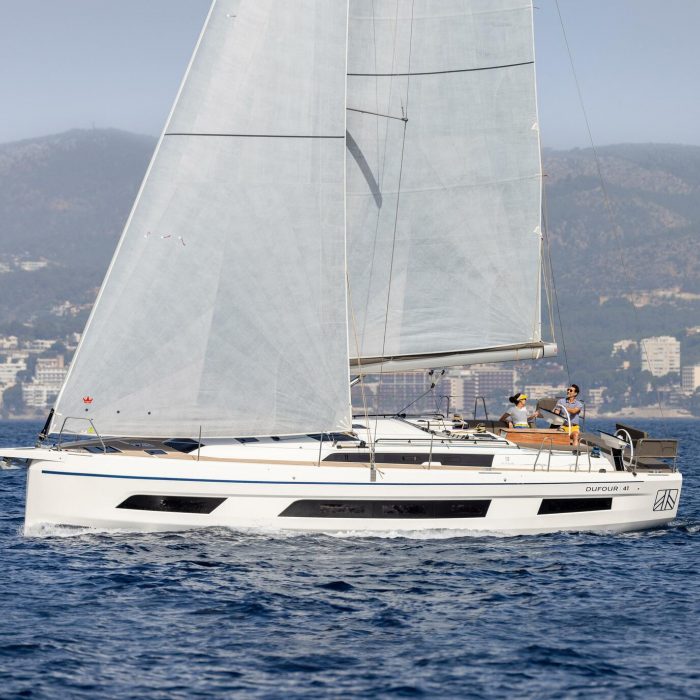 Asteria | Dufour 41 photo 13