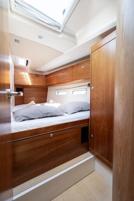 Premium | Hanse 575 photo 18