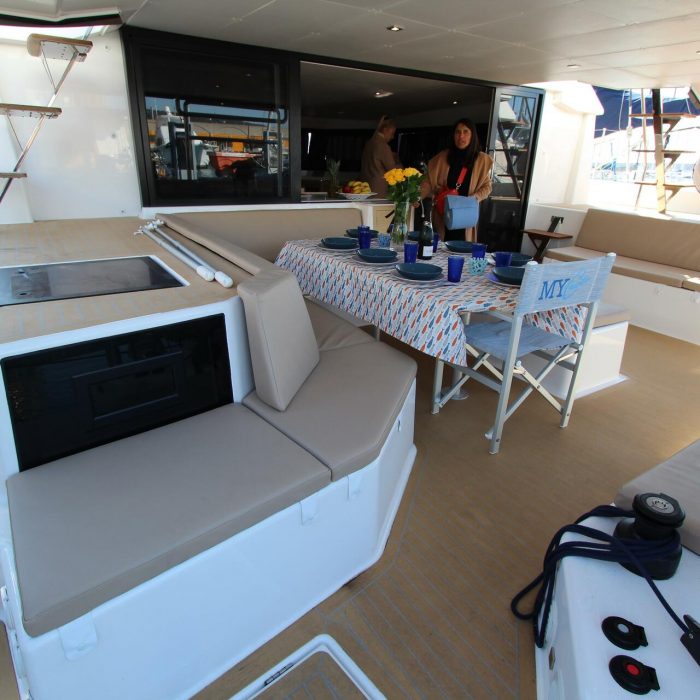 Amelie | Dufour Catamaran 48 photo 13