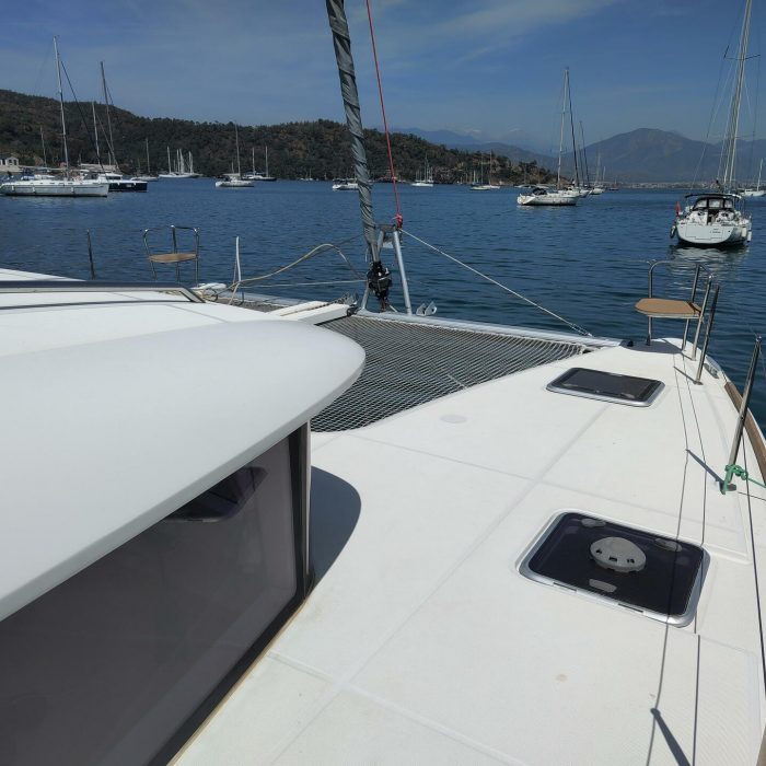 Santi | Lagoon 400 photo 9