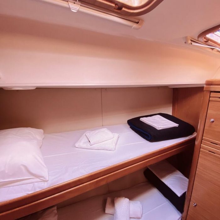 Enalia (Pax 9) | Bavaria 46 Cruiser photo 16