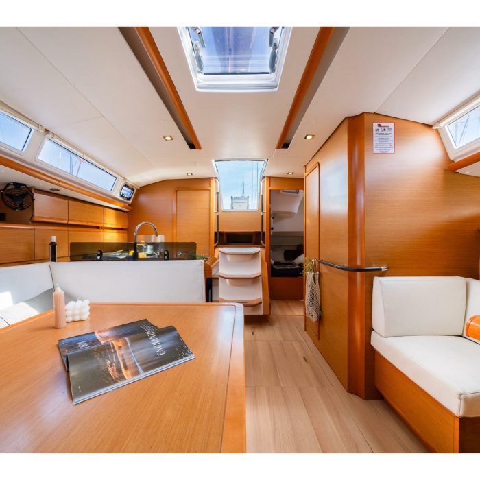 Fregata | Sun Odyssey 439 photo 9