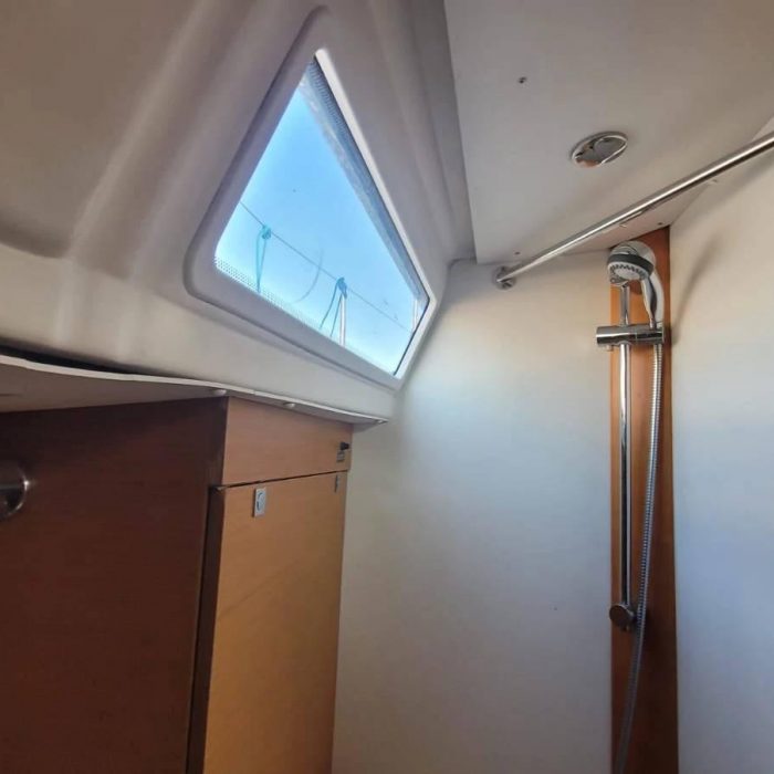 Grenat | Sun Odyssey 379 photo 15