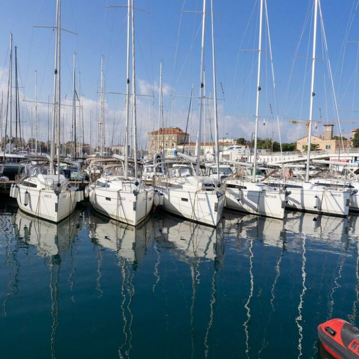 Fortunata | Bavaria Cruiser 37 Style photo 21