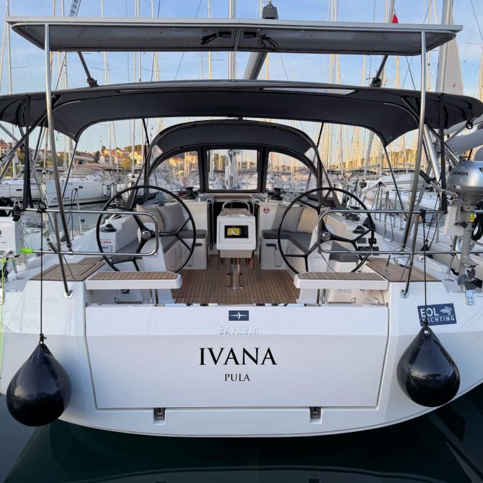 Ivana | Bavaria C42 photo 20