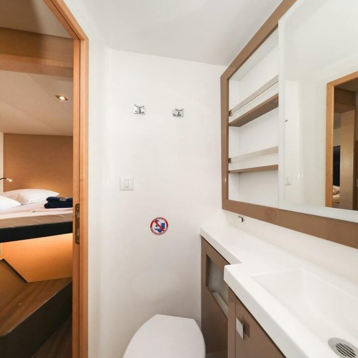 Nina V | Fountaine Pajot Saona 47 Quintet photo 48