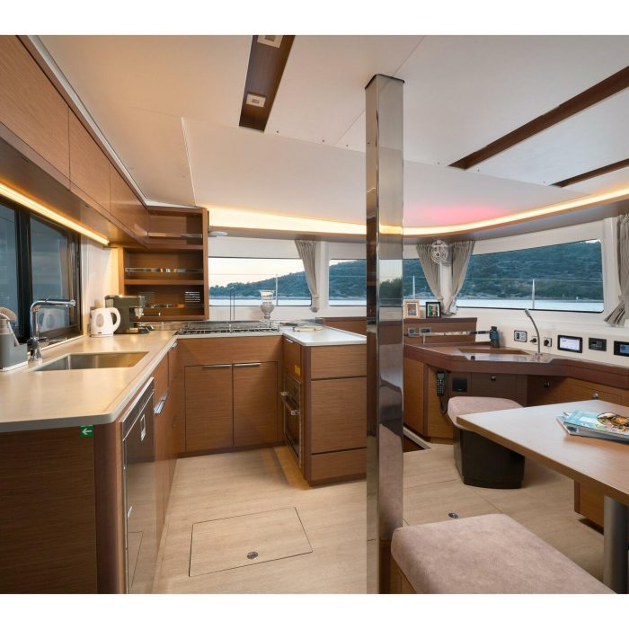 Gemini | Lagoon 46 photo 15