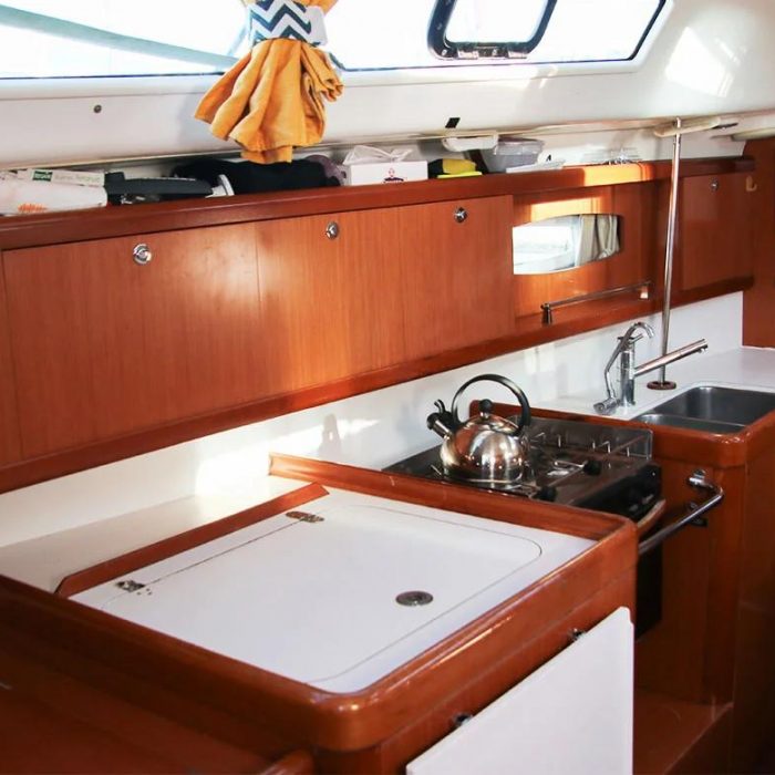 Tizef | Oceanis 40 photo 6
