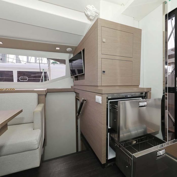 La Mula | Fountaine Pajot Astrea 42 photo 15