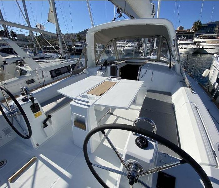Maximus | Oceanis 38.1 photo 7